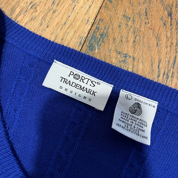 PORTS TRADEMARK DESIGNS – Long Wool Cardigan (L) - Picture 2 of 8